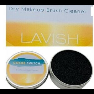 ⭐️⭐️4 for $15 plus $4.99 shipping ⭐️ Lavish